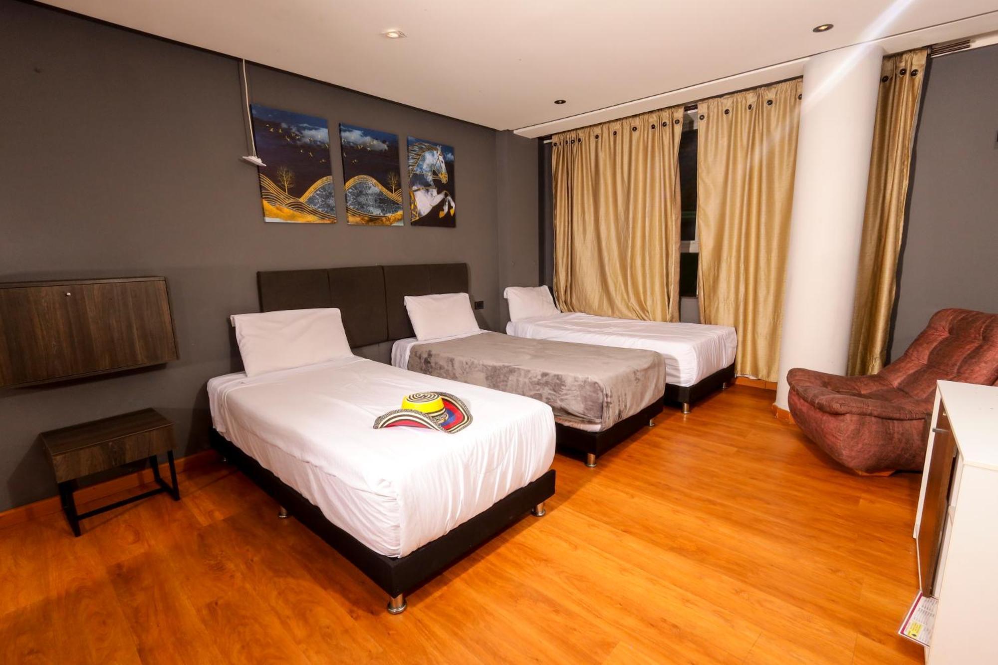Hotel Htl Bogota Exterior photo